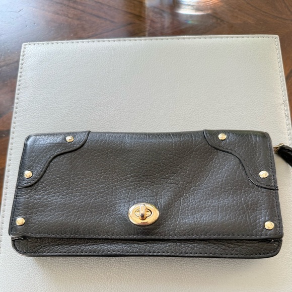 Coach Leather Mercer Long Wallet Turnlock Studs Multiple Card Pockets 53882 - Picture 1 of 16